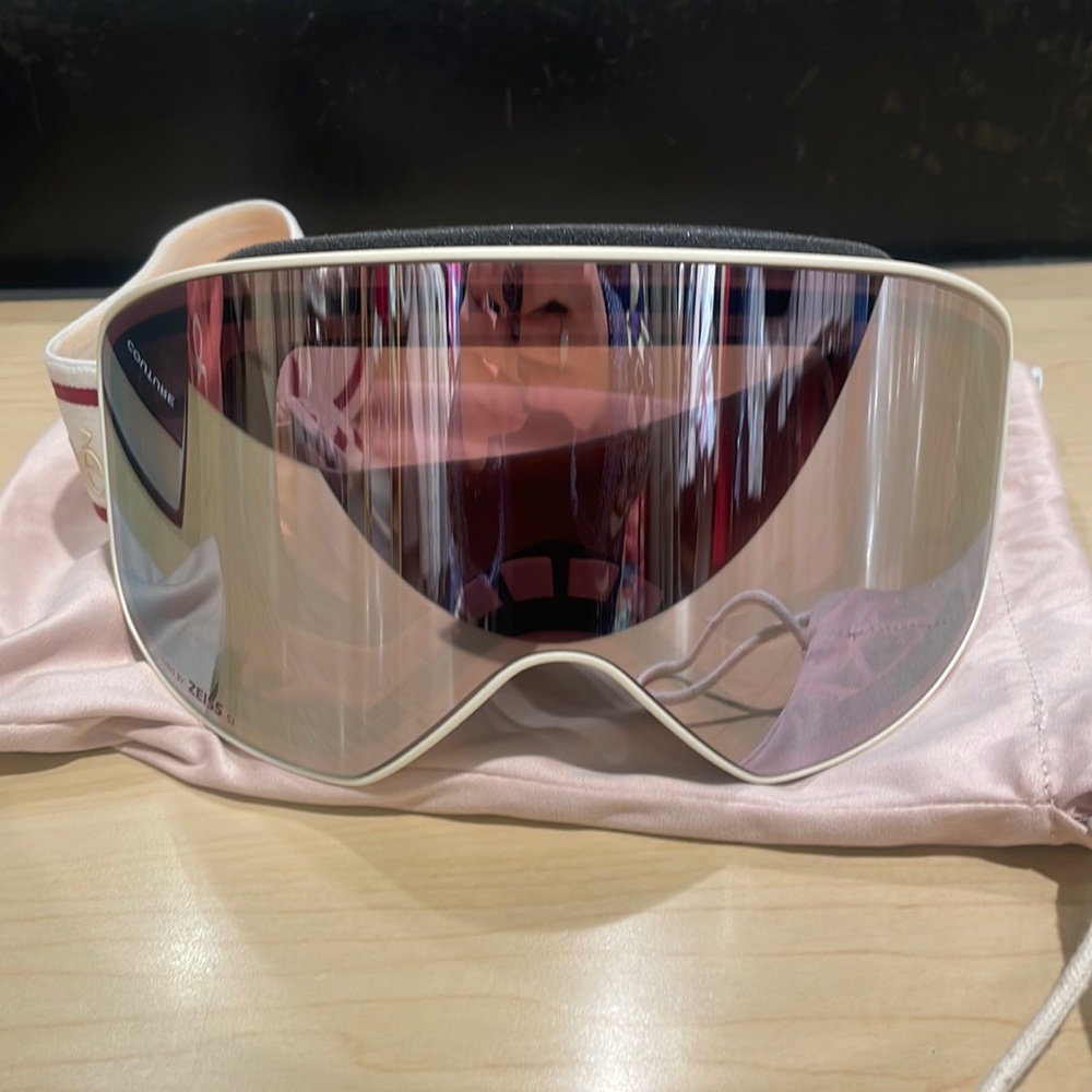 Chloe ski goggles